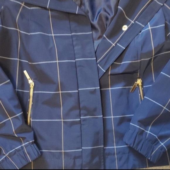 2/$10! Worn once Charter club navy plaid rain jacket sz mp - Picture 2 of 5